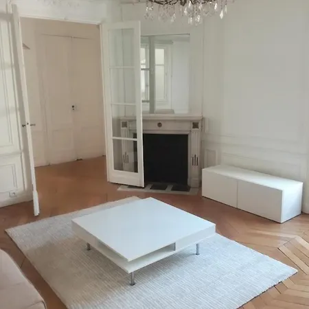 Apartament Classical Meets Modern Luxury City Centre