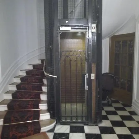 Apartament Classical Meets Modern Luxury City Centre